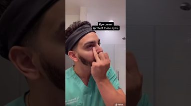 How to Apply Retinol like a Dermatologist #shorts 2 1681897362 maxresdefault